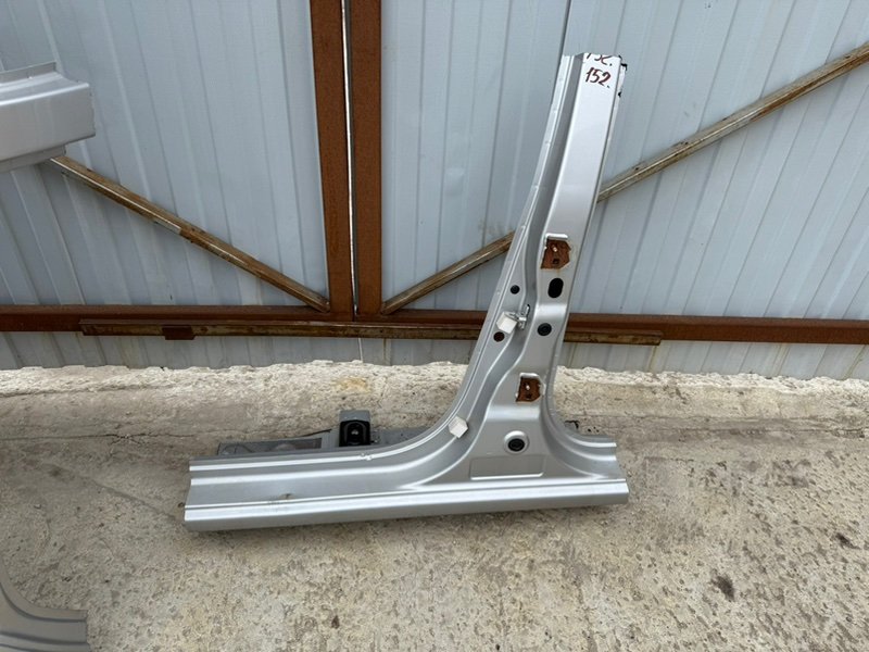 средняя стойка