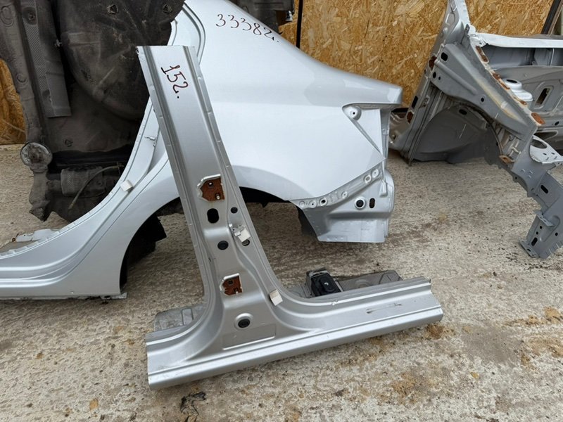 средняя стойка