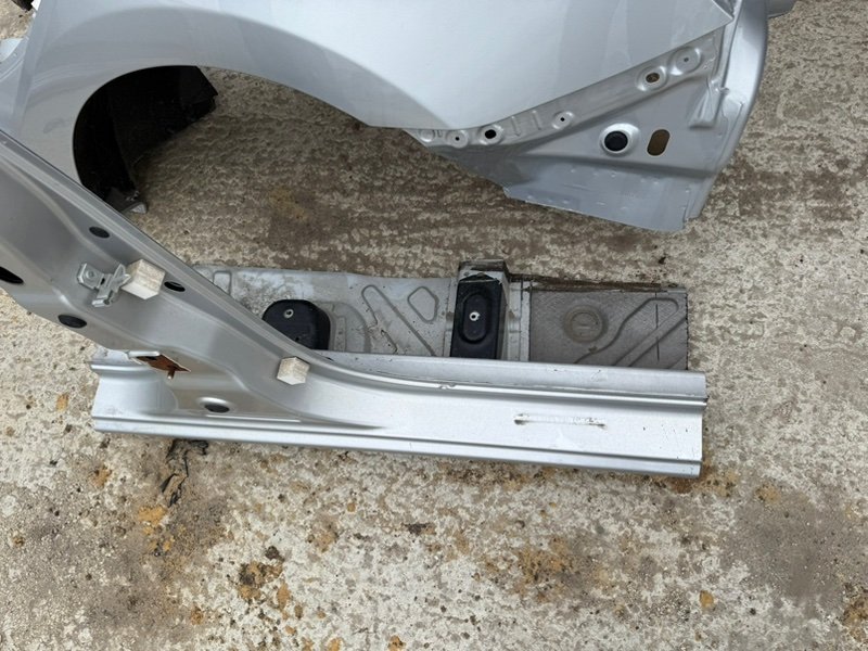 средняя стойка