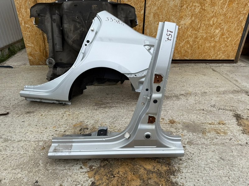 средняя стойка