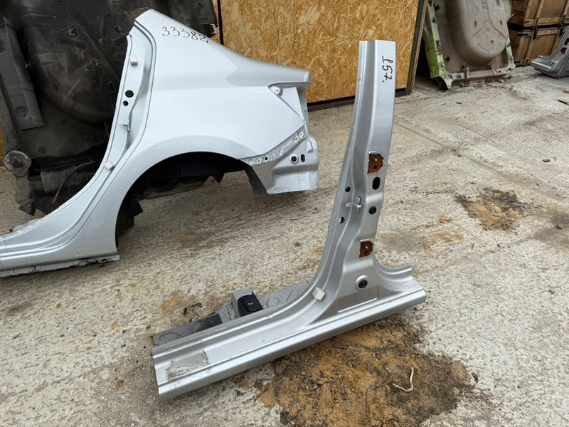 средняя стойка