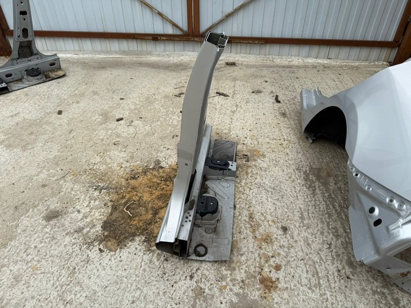 средняя стойка