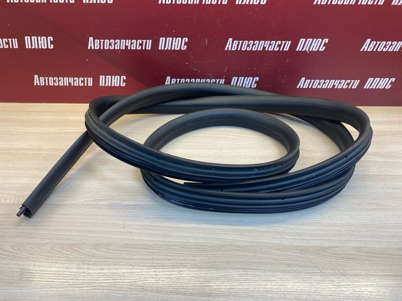 Уплотнитель      двери