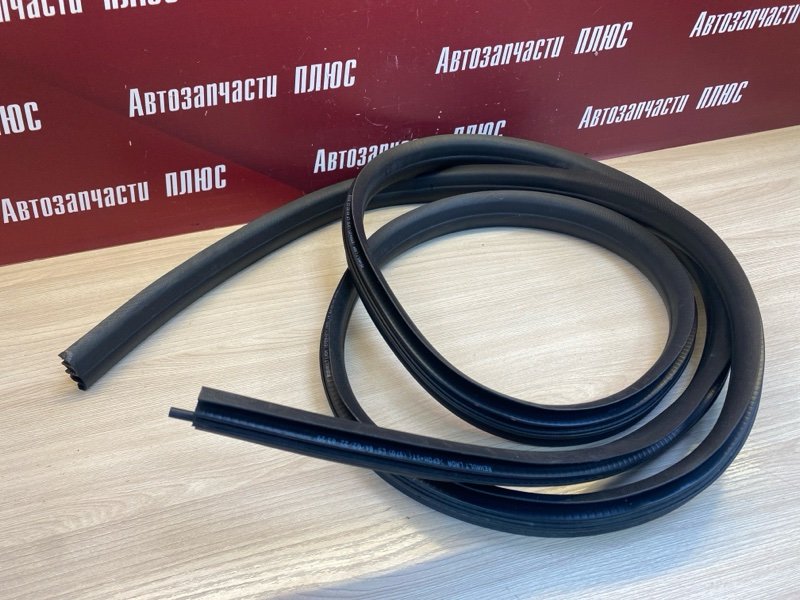 Уплотнитель      двери