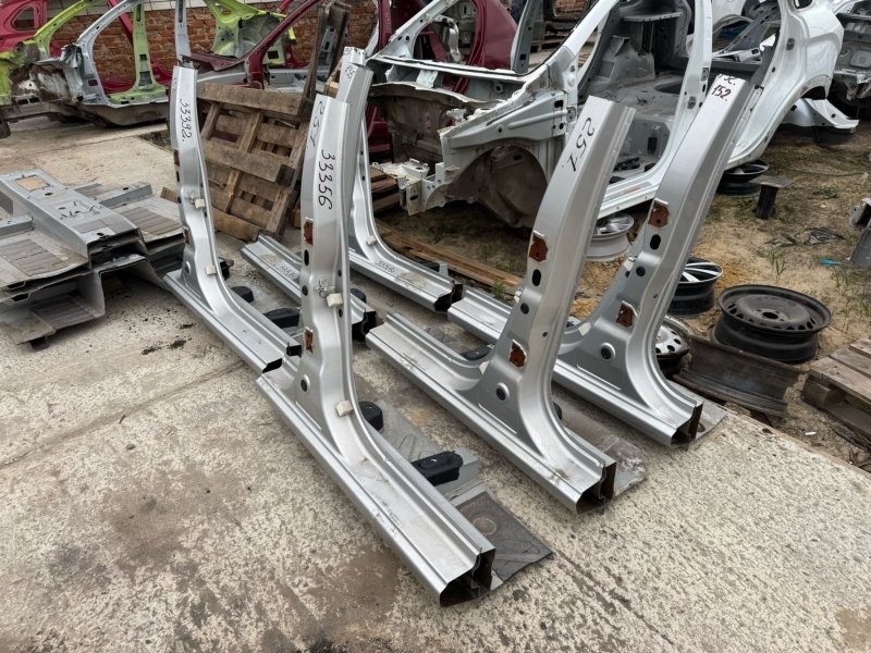 средняя стойка