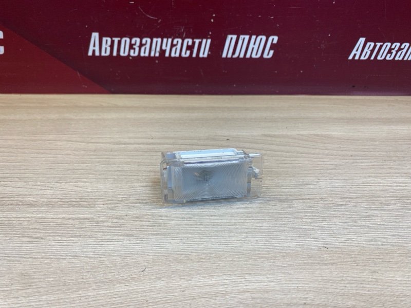 Плафон подсветки багажника