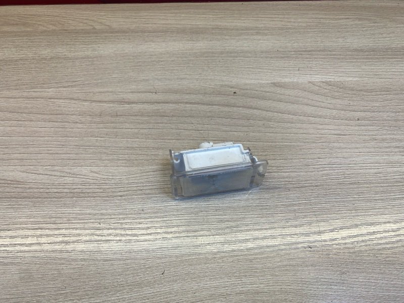 Плафон подсветки багажника