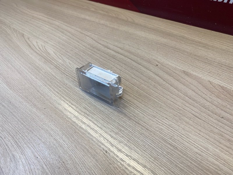 Плафон подсветки багажника