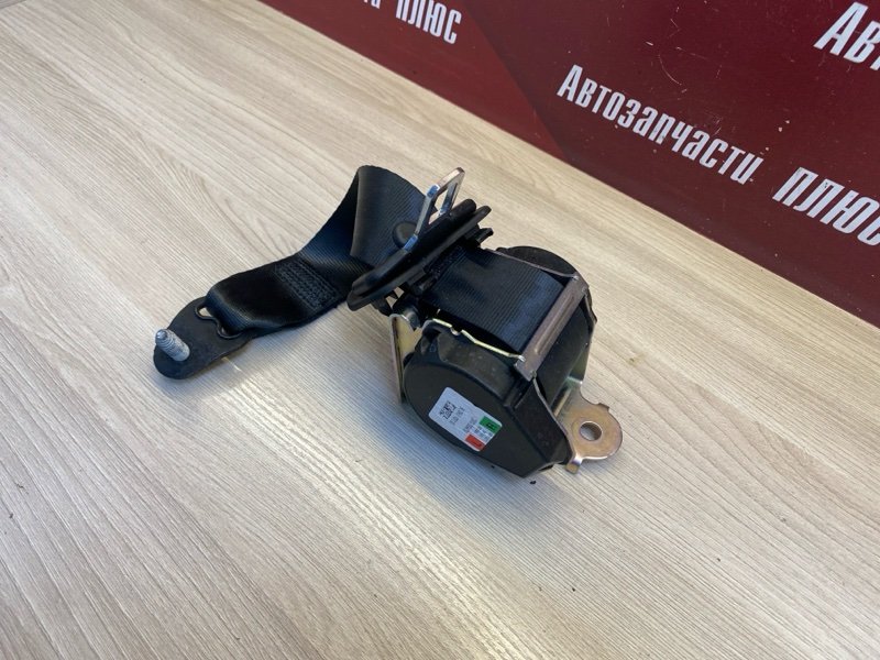 Ремень безопасности