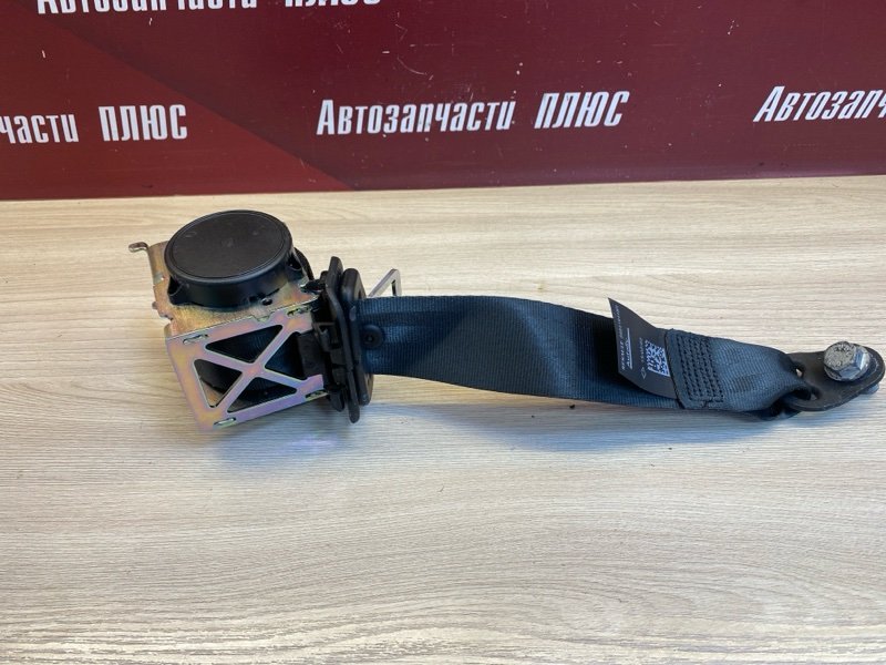 Ремень безопасности