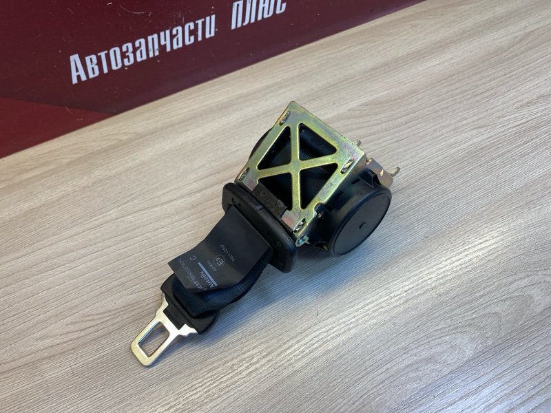 Ремень безопасности