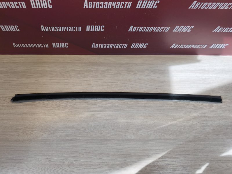 Уплотнитель стекла двери внешний