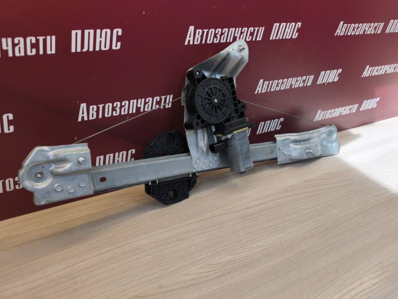 Стеклоподъемник    двери