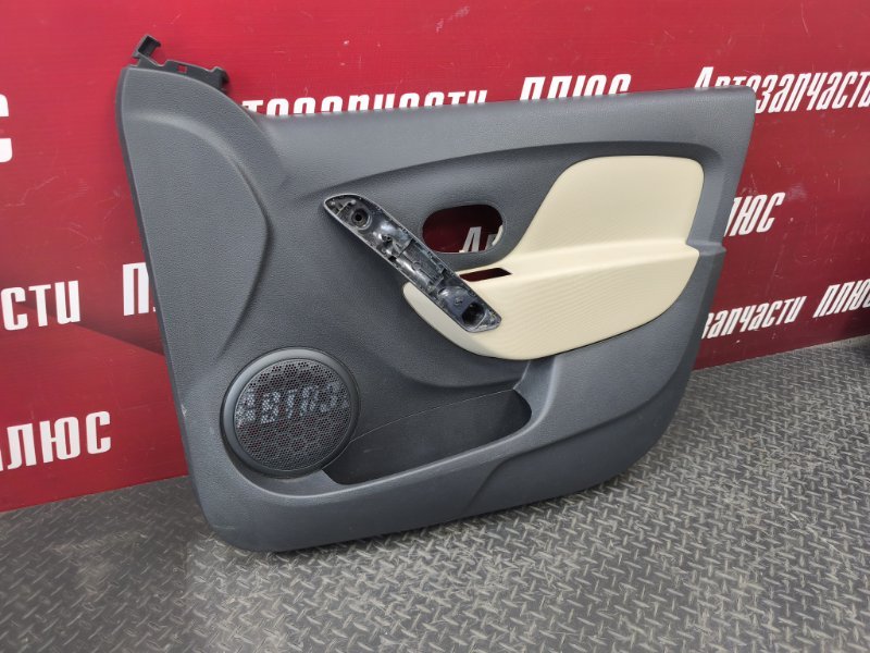 Обшивка боковой двери