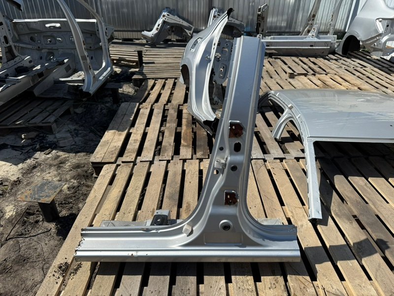 средняя стойка