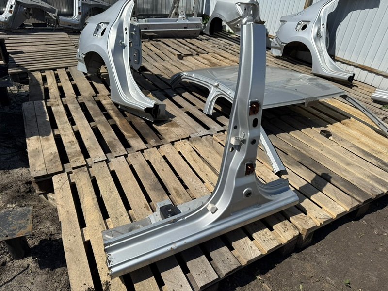 средняя стойка