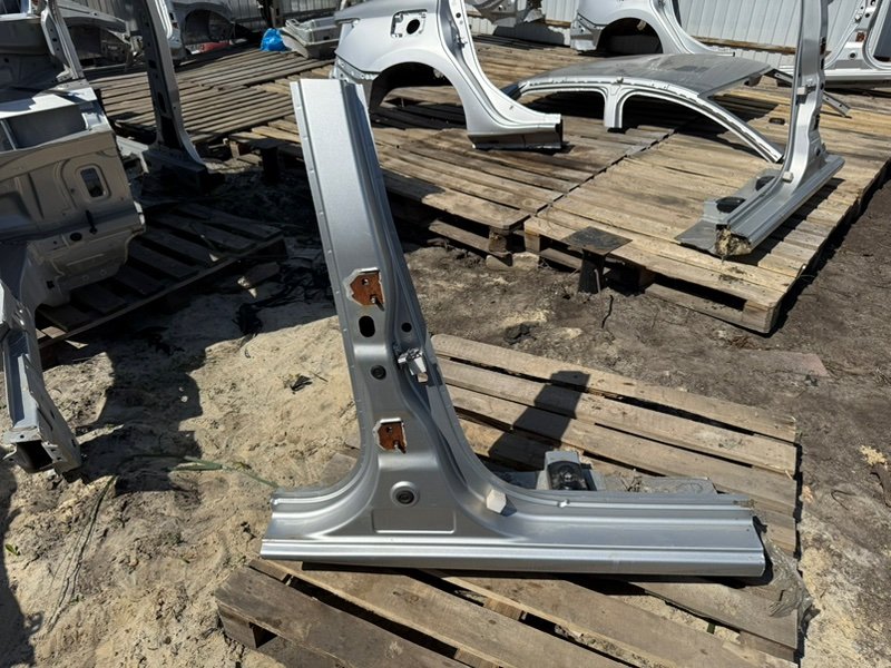 средняя стойка