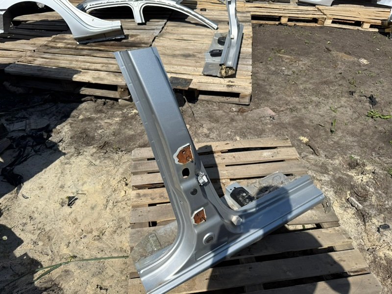 средняя стойка