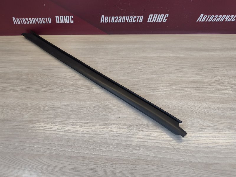 Уплотнитель стекла двери внутренний