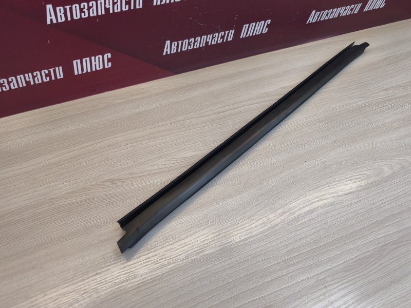Уплотнитель стекла двери внутренний