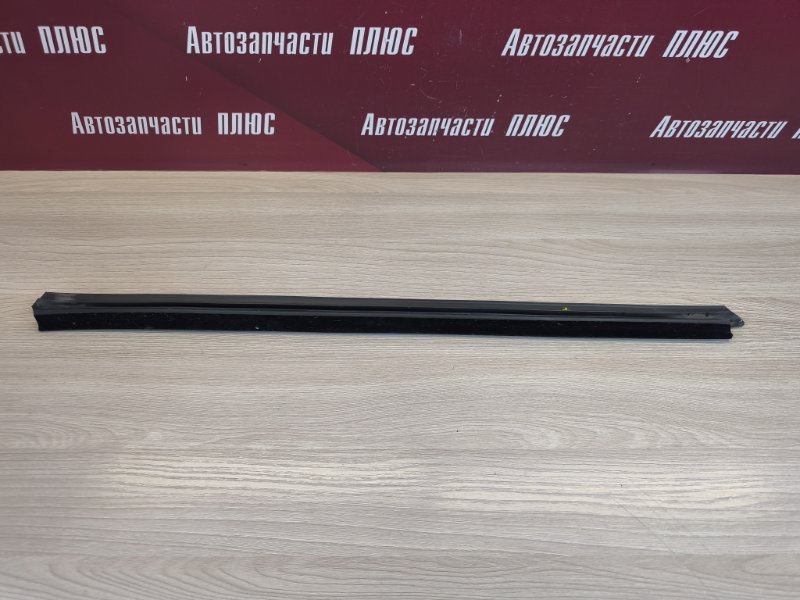 Уплотнитель стекла двери внутренний