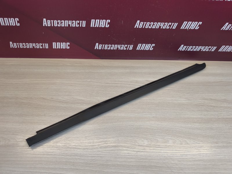 Уплотнитель стекла двери внешний