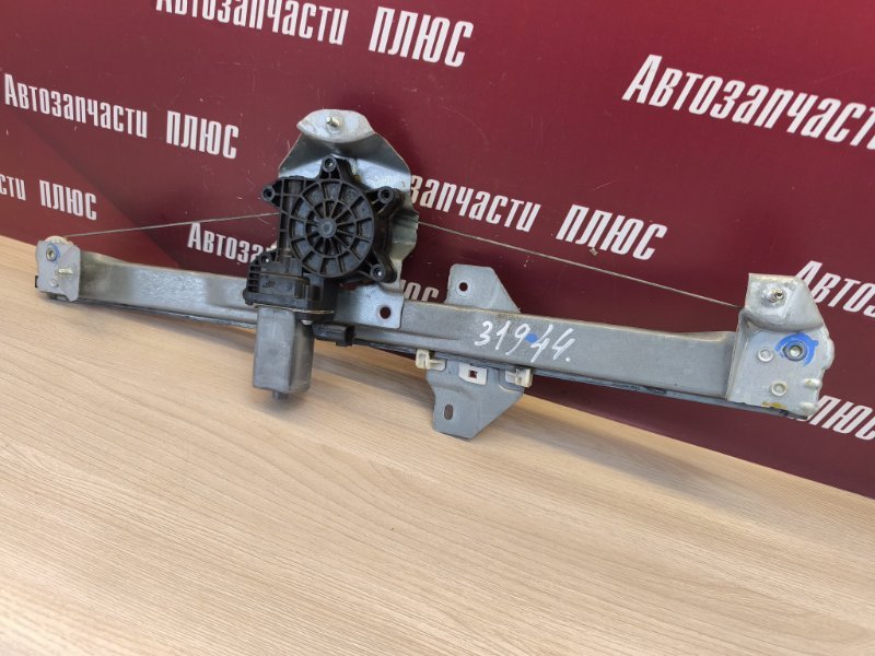 Стеклоподъемник    двери