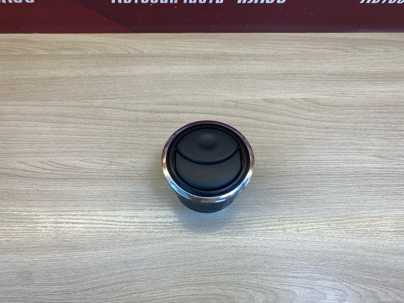 Воздушный дефлектор салона