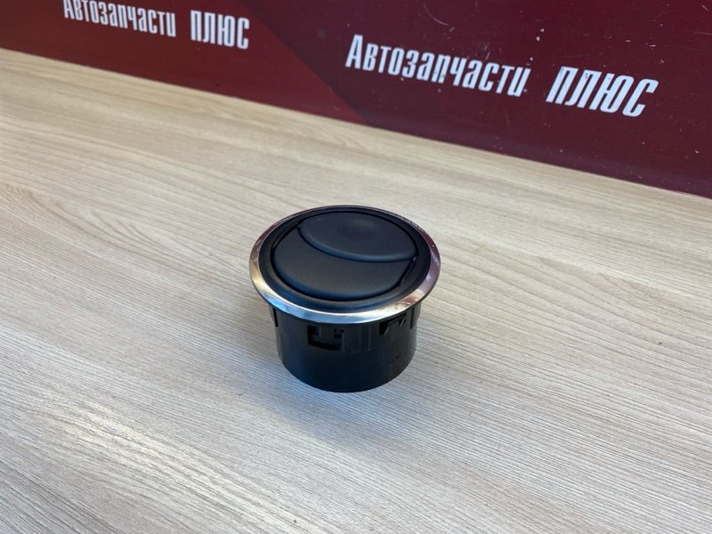 Воздушный дефлектор салона