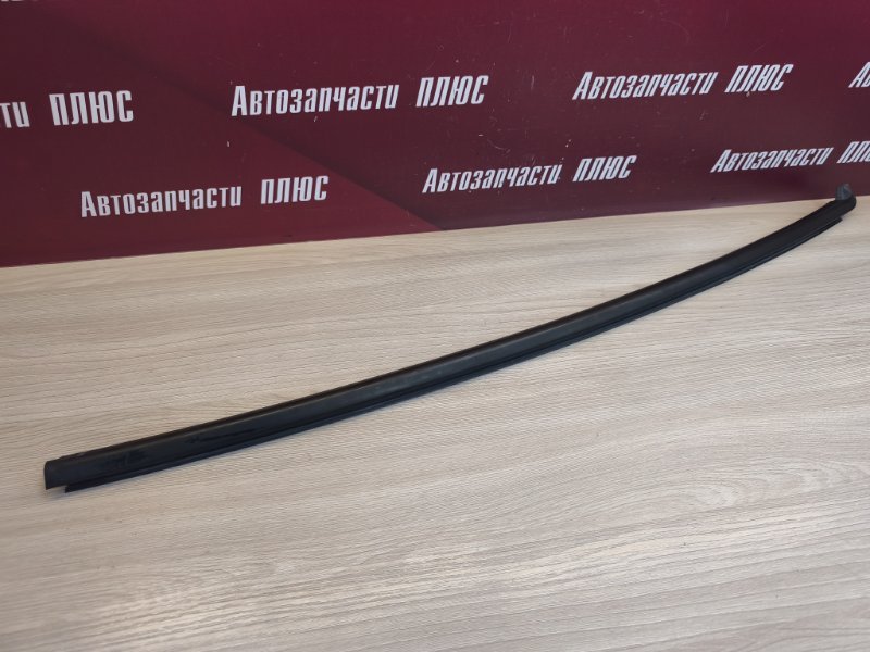 Уплотнитель стекла двери внешний
