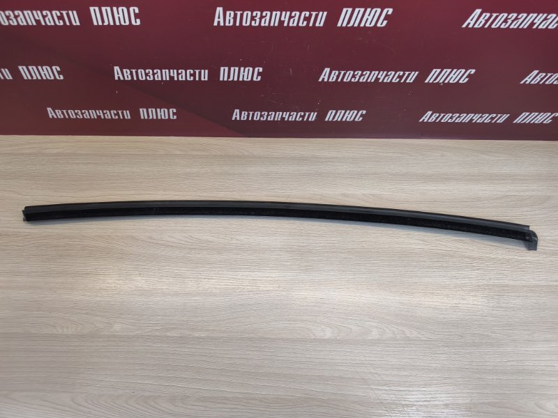 Уплотнитель стекла двери внешний