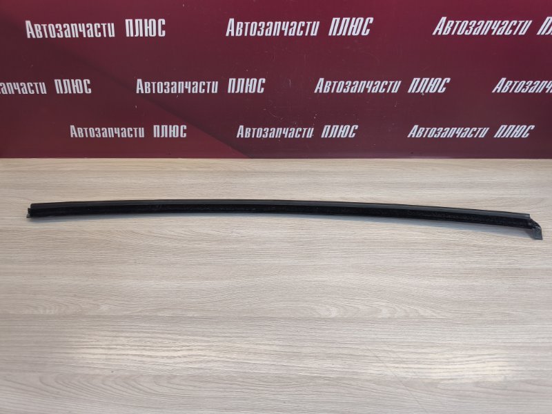 Уплотнитель стекла двери внешний