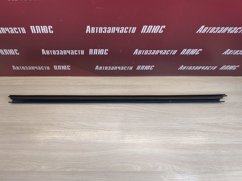 Уплотнитель стекла двери внутренний