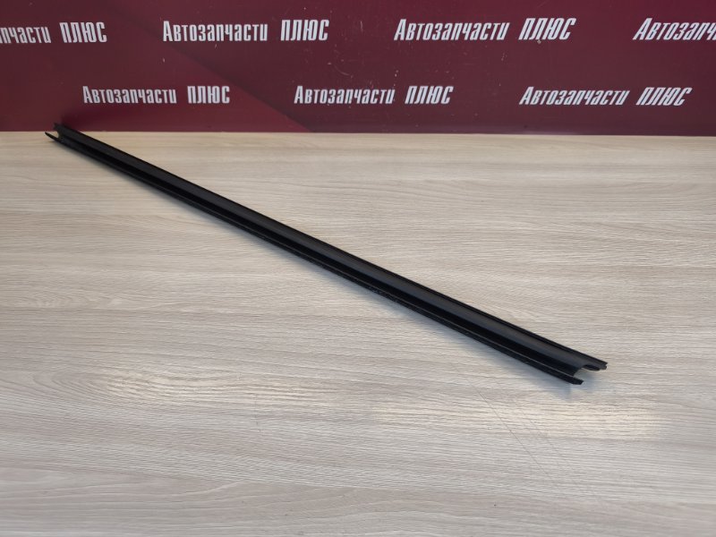 Уплотнитель стекла двери внутренний