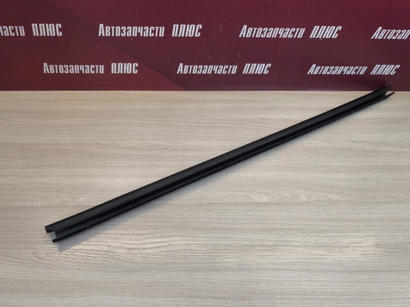 Уплотнитель стекла двери внутренний