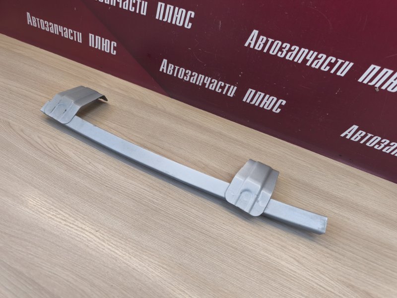 Направляющая стекла двери