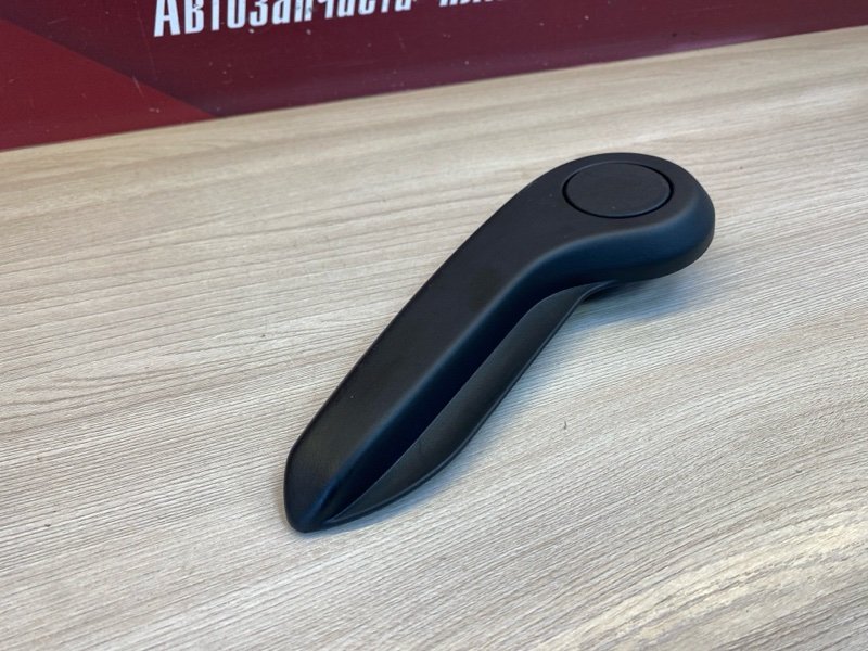 Ручка регулировки сидения по высоте