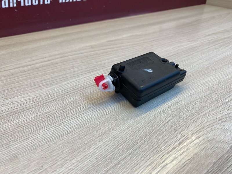 Привод замка багажника