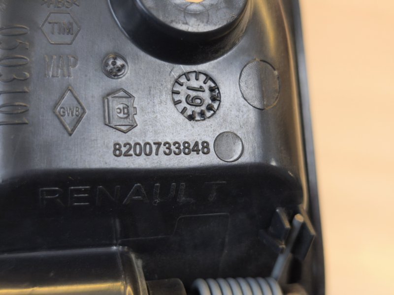 внутренняя ручка двери