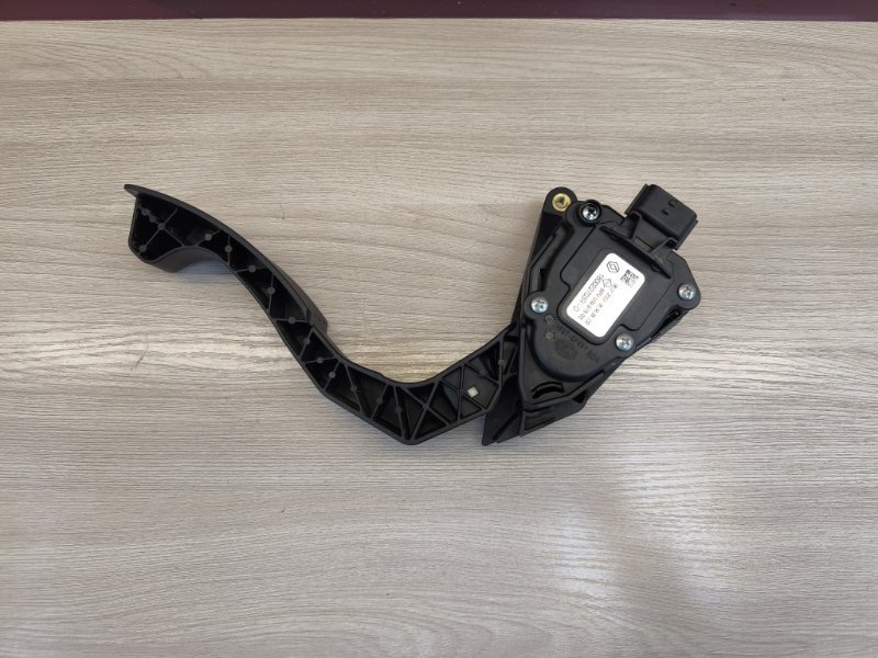 Педаль газа