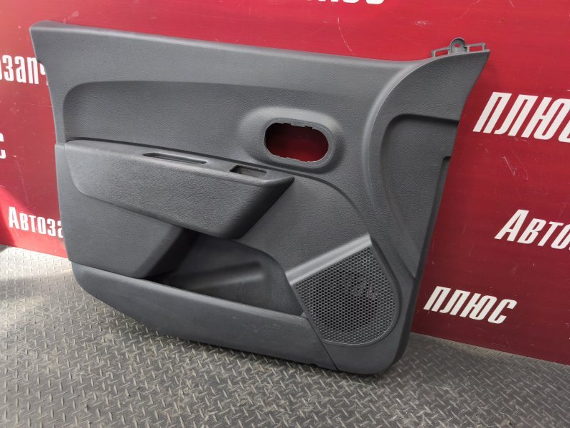 Обшивка боковой двери