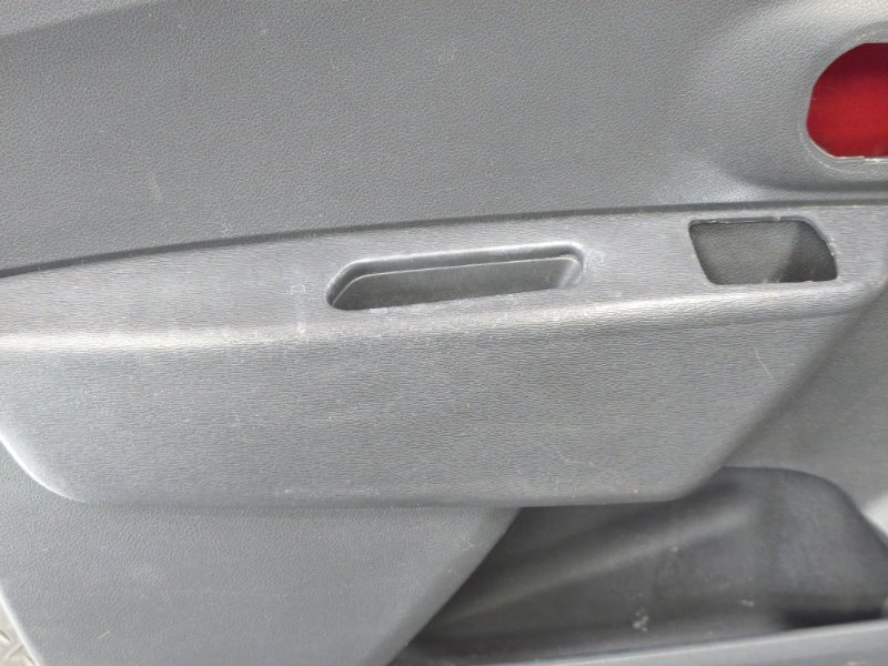 Обшивка боковой двери