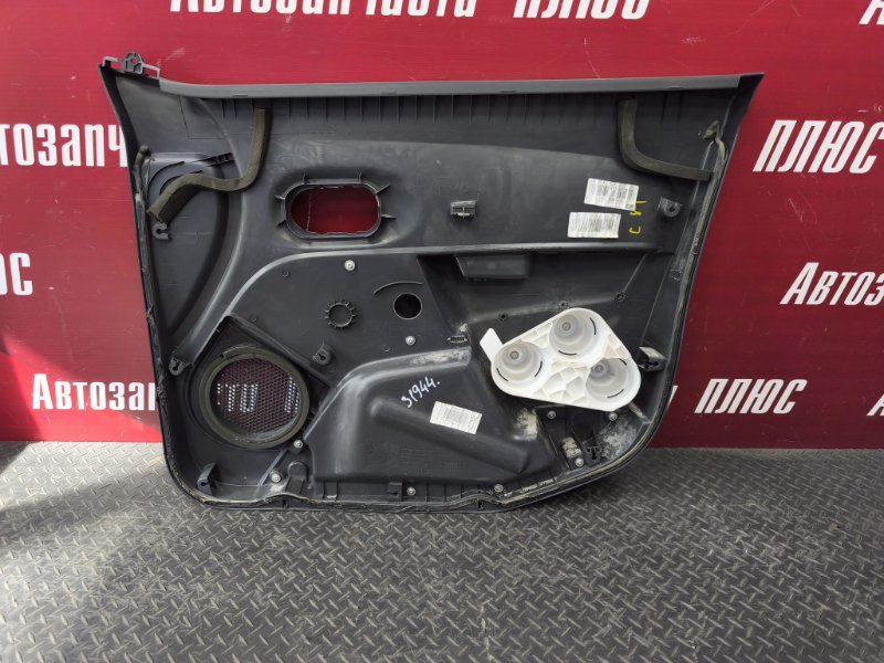 Обшивка боковой двери