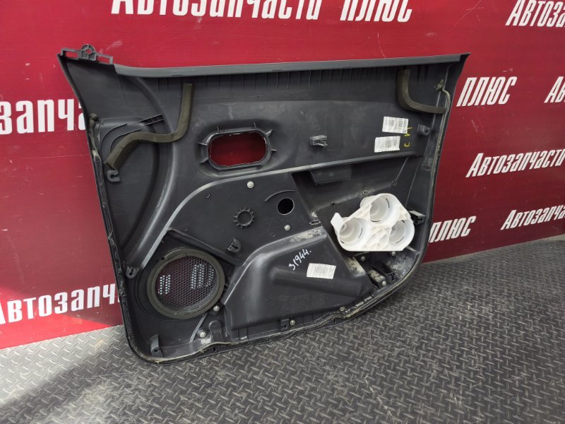 Обшивка боковой двери