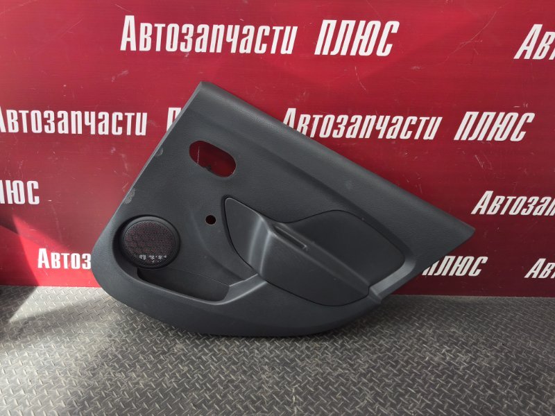 Обшивка боковой двери