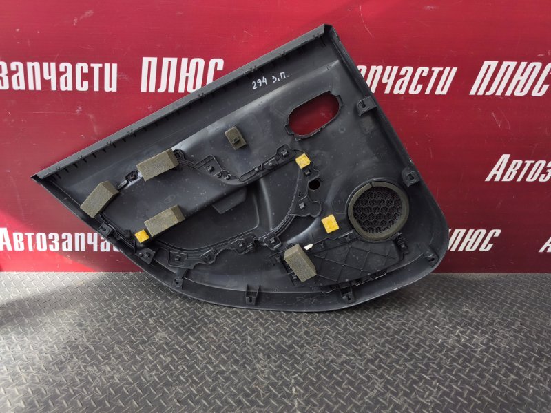 Обшивка боковой двери