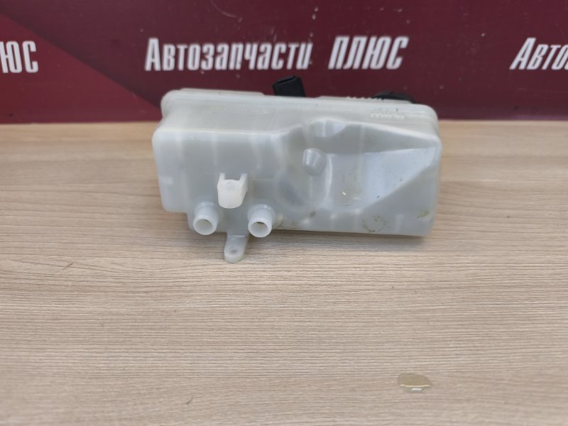 Бачок главного тормозного цилиндра