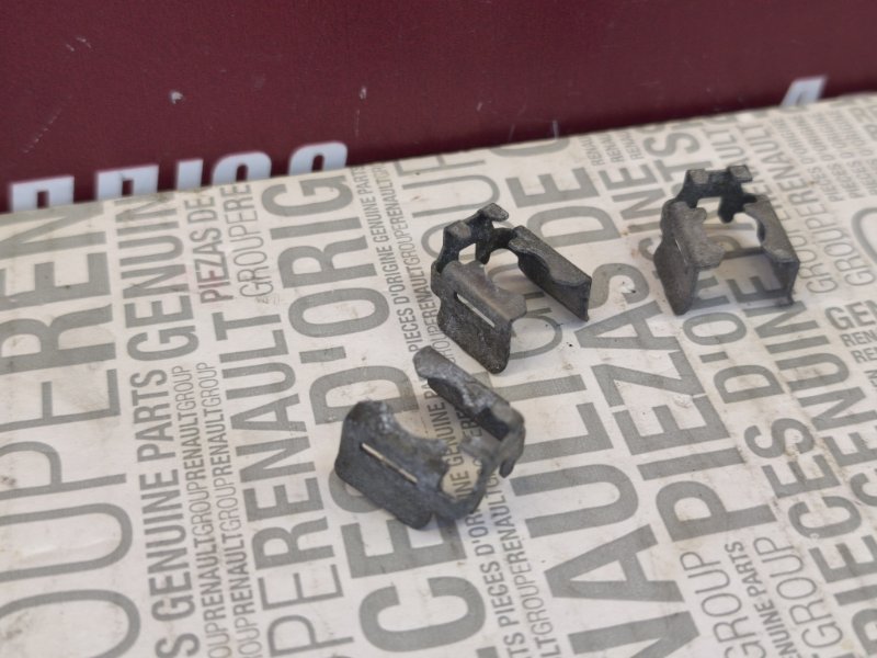 Кронштейн форсунки