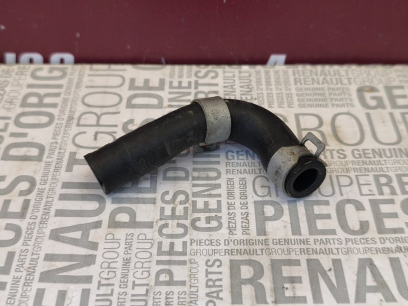 Патрубок вентиляции картерных газов