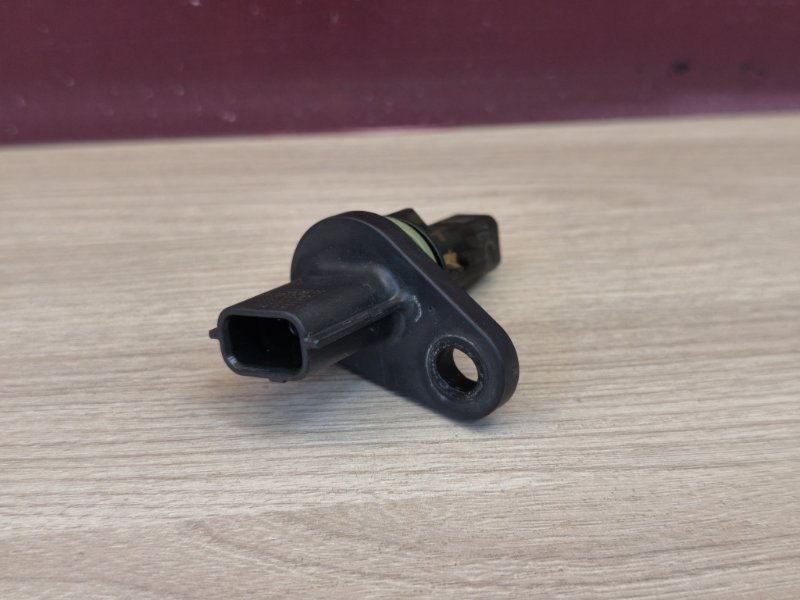 Датчик положения распредвала